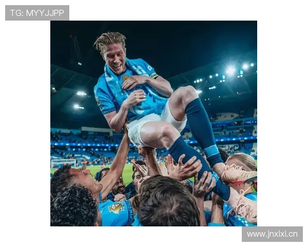 德布劳内 vs 莫德里奇:中场大师的不同答案