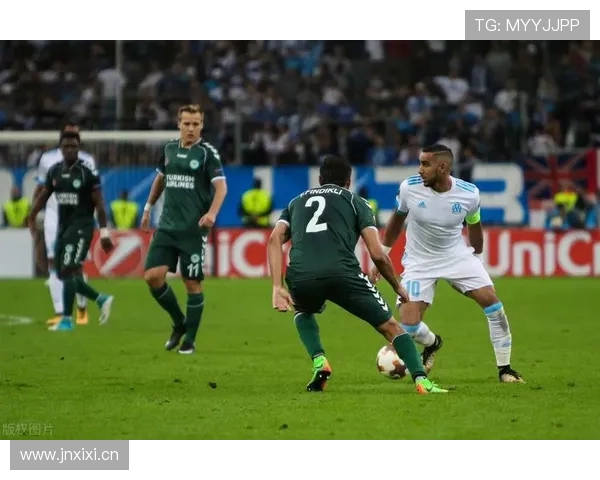 利物浦关键战表现波动加剧，问题显现对赛季走势形成制约