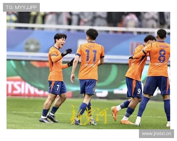 泰山队崛起背后：战术混乱、阵容老化矛盾加剧，豪门地位面临质疑！